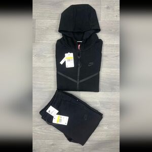 Brand New Nike Tech Windrunner Jogger Suits XL